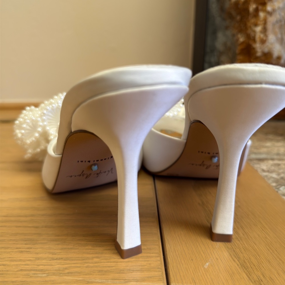 Gianni Bini x Venita Aspen Harlow Pearl Bow Dress Sandals - Picture 5 of 5